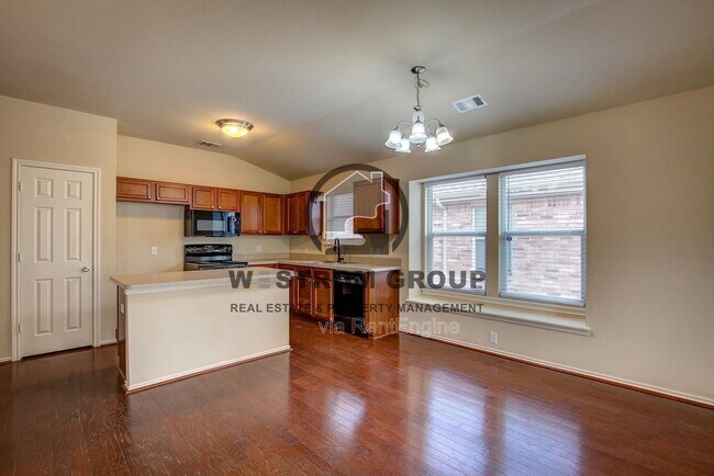 Building Photo - 8821 Highland Orchard Dr