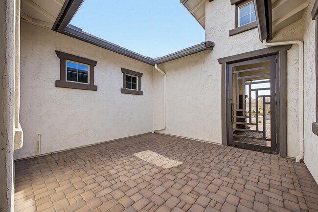 Building Photo - 13103 N 174th Dr