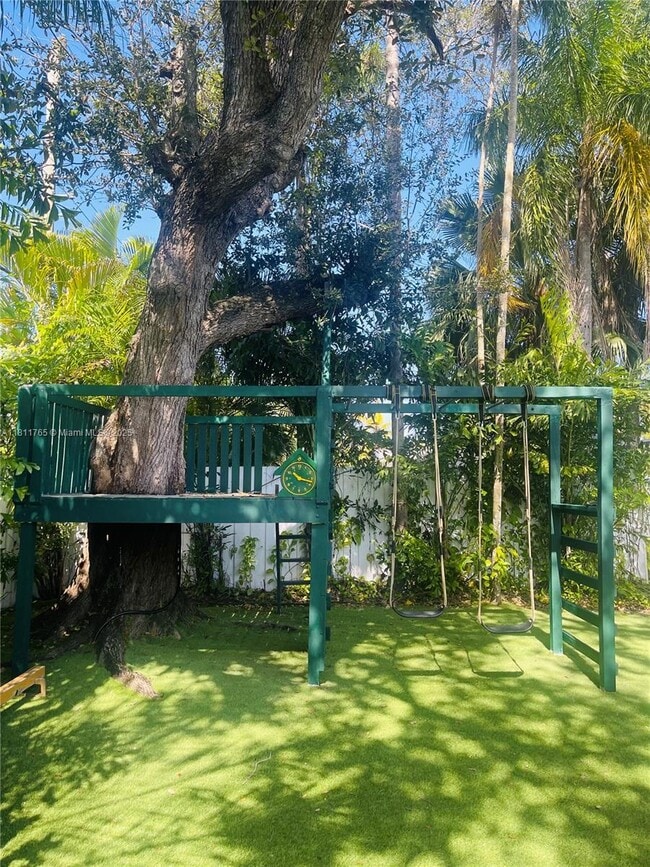 Building Photo - 12900 SW 82nd Ave