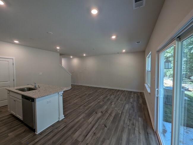 Building Photo - 6324 Gennaker Run