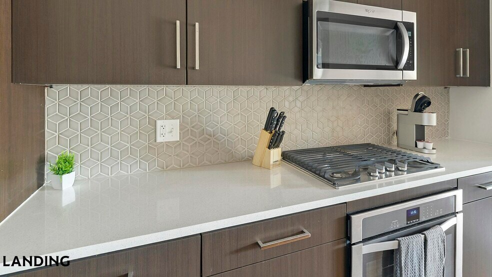 Building Photo - 1414 Wood Hollow Dr