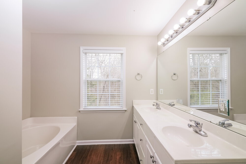 Building Photo - 318 Jewel Haven Way