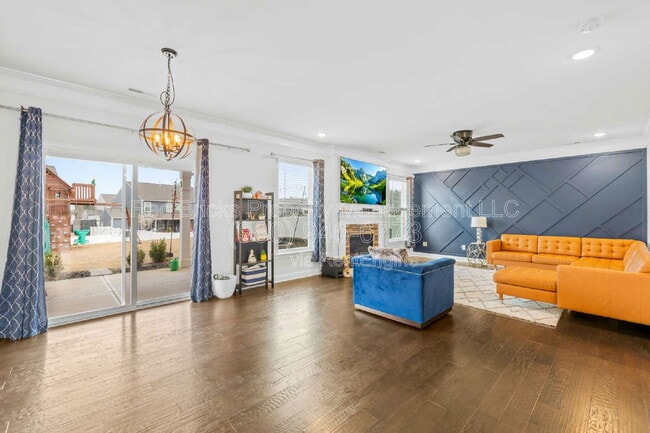 Building Photo - 6126 Russo Ct