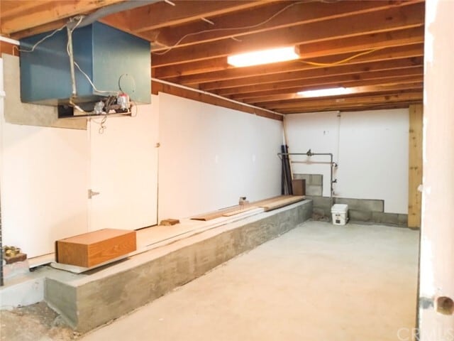 Building Photo - 24231 Alpine Ln