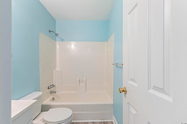 Building Photo - 421 Cambridge Cir