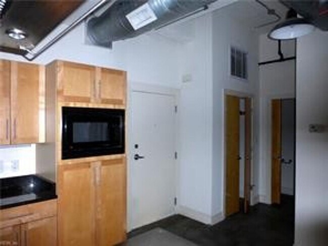Building Photo - 500 Granby St