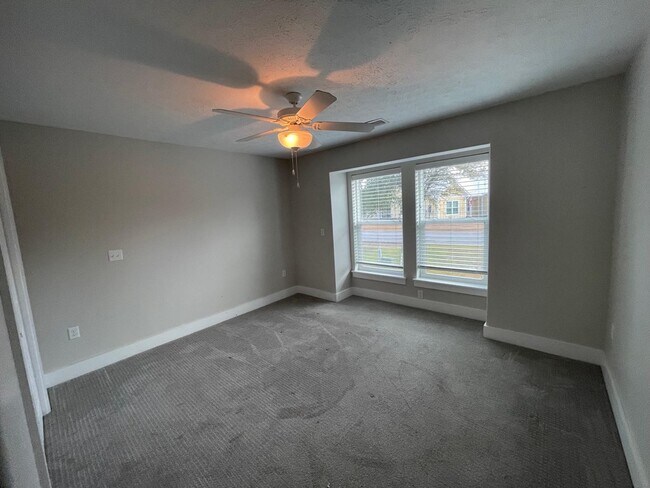Building Photo - 143 Reef Dr