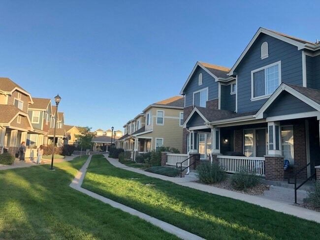 Building Photo - 16179 E Geddes Ln