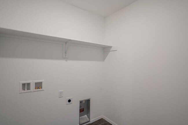Building Photo - 2922 S 13th Ct