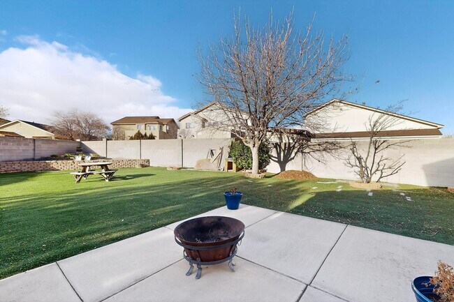 Building Photo - 3212 Ocate Meadows Ct NE