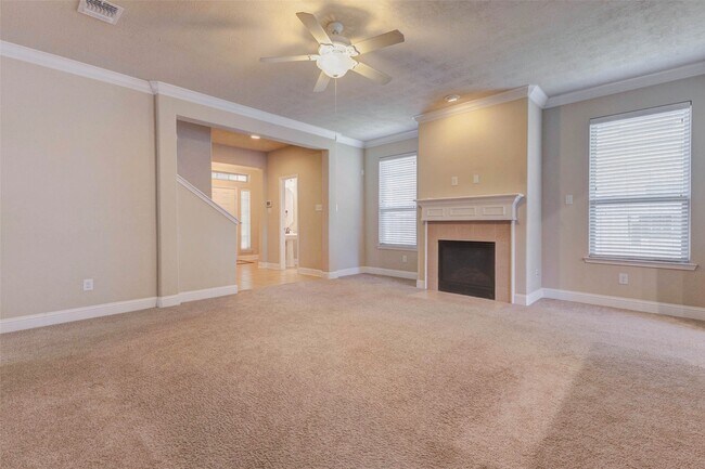 Building Photo - 6107 Nicholas Ln