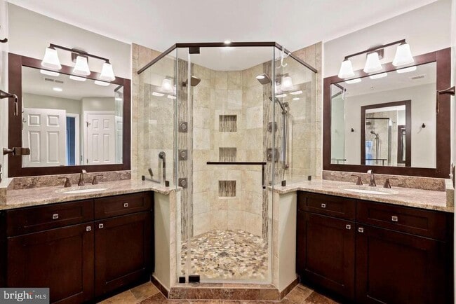 Building Photo - 8878 Ashgrove House Ln