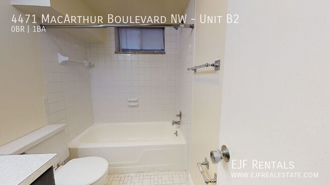 Building Photo - MacArthur Blvd Studio Apartment W/Off Stre...