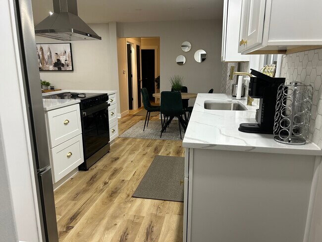 Building Photo - 6846 County Line Rd