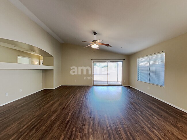 Building Photo - 414 S 114th Ave