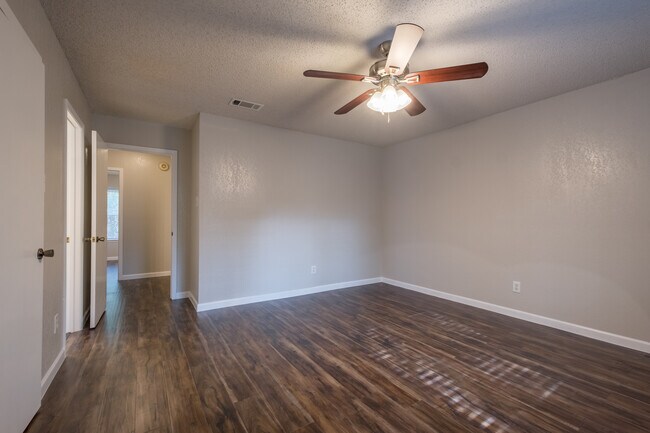 Building Photo - Charming 3-Bedroom, 2-Bath Home in Anderson Mill – Prime Northwest Austin Location!