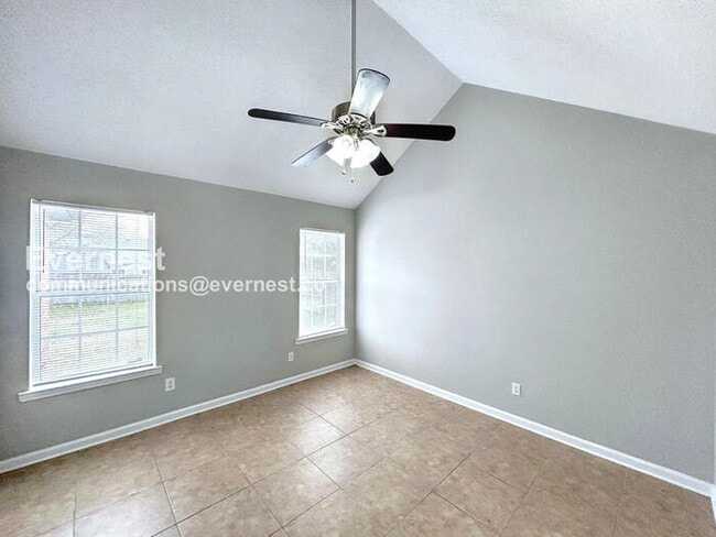 Building Photo - 7036 Foxhall Dr