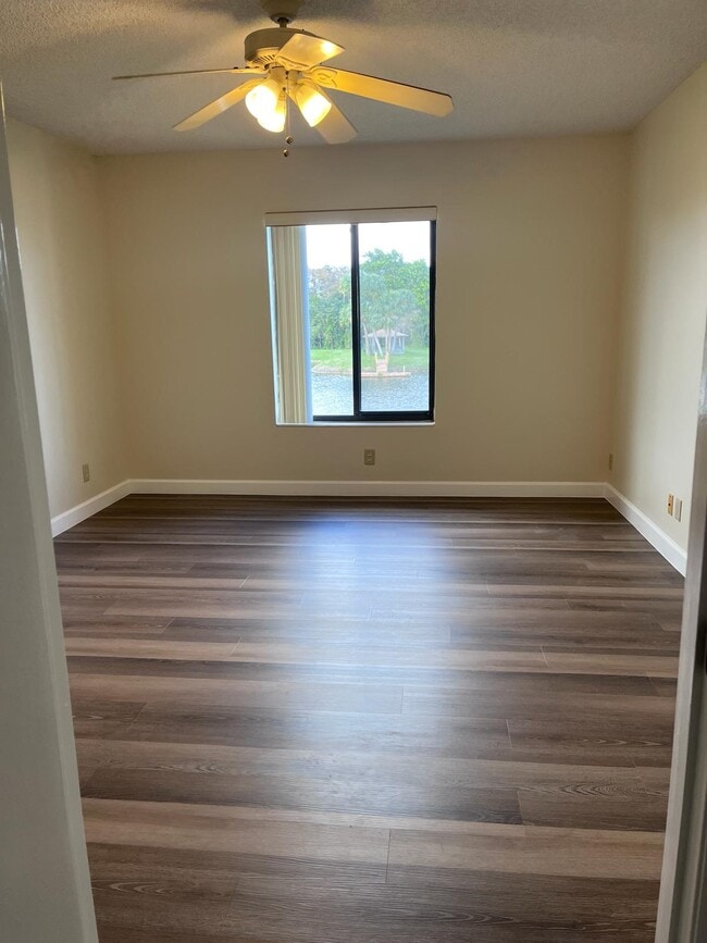 Main Room - 1002 Green Pine Blvd