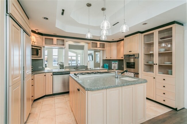 Building Photo - 6776 Ann Lee Dr