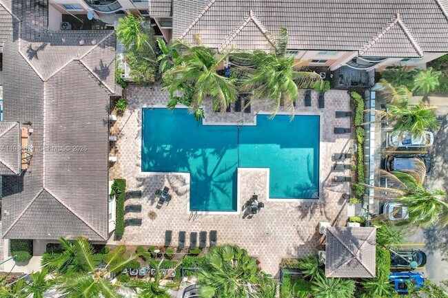 Building Photo - 2107 SE 10th Ave