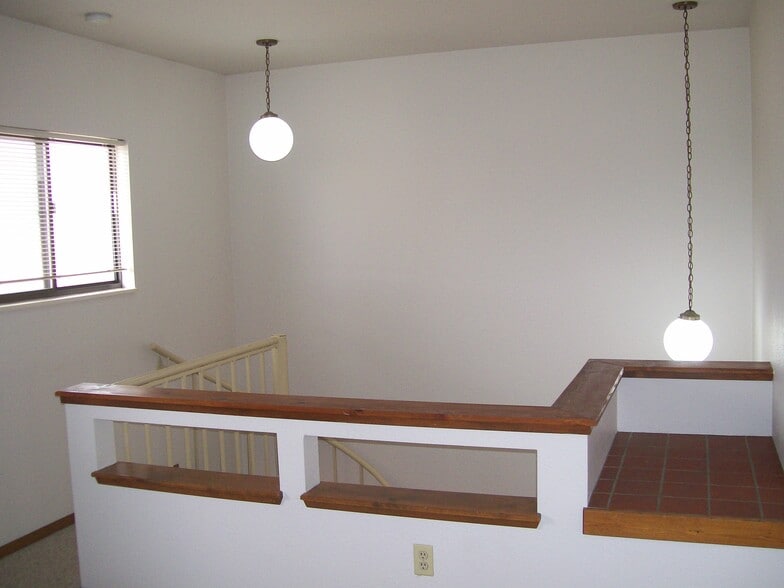 Building Photo - 4501 Boardwalk Dr
