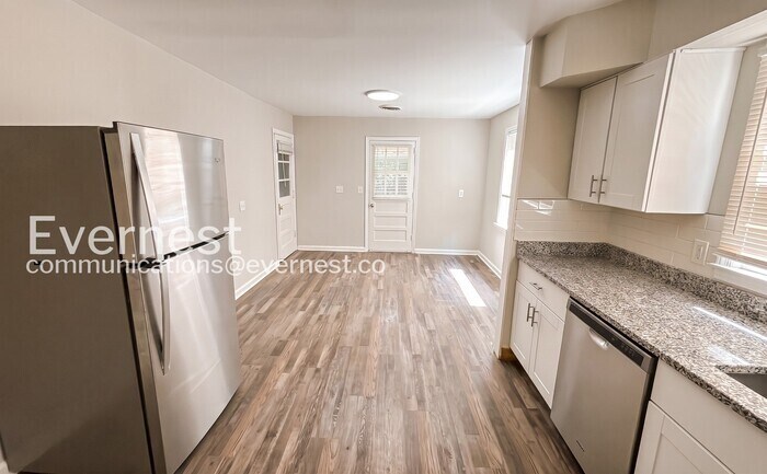 Building Photo - 3744 Thrushwood Dr