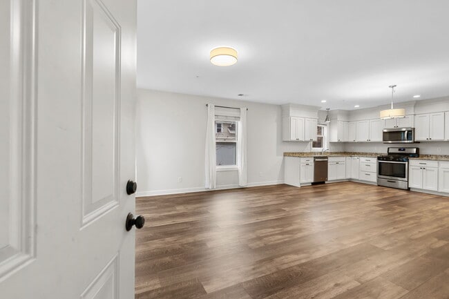 Building Photo - 4406-1 Nicollet Ave