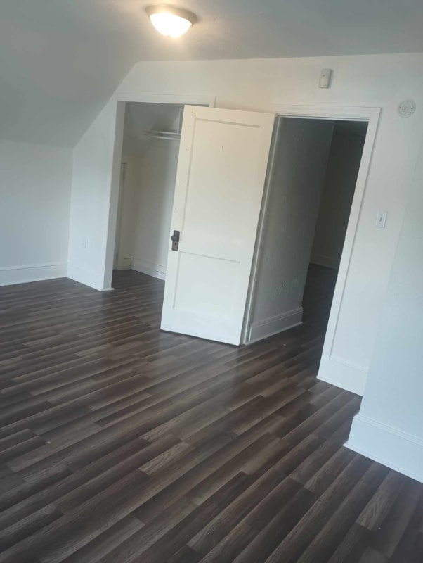 Building Photo - 1513 S 12th St