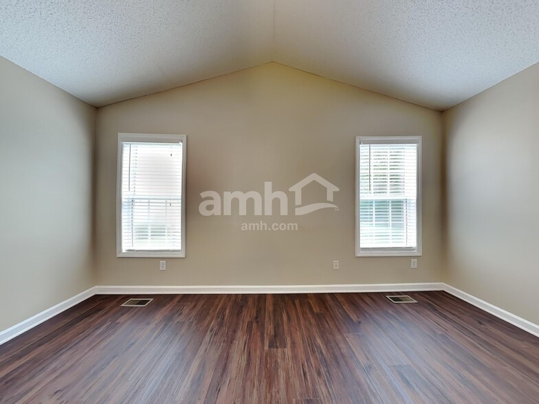 Building Photo - 3111 Brookrun Dr