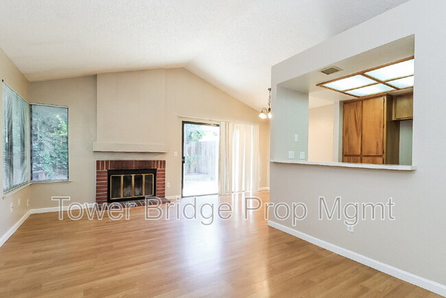 Building Photo - 2277 Sandcastle Way