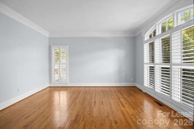 Building Photo - 9205 Woodriver Ln