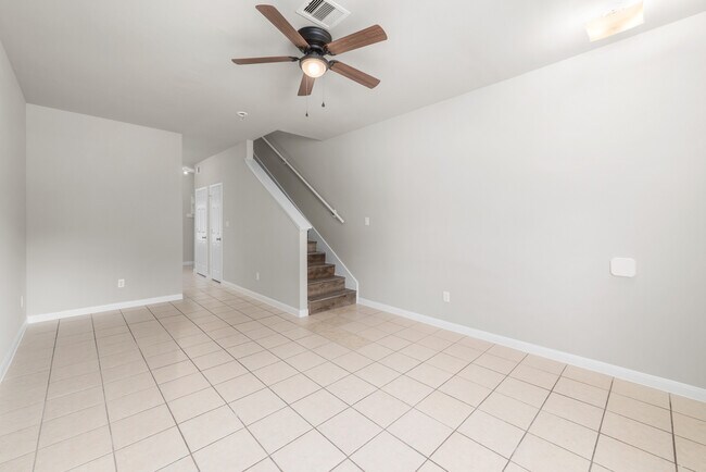 Building Photo - Townhomes on Anita