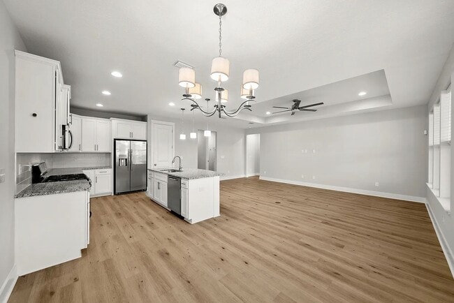 Building Photo - Breakfest Point 3 Bedroom 2 bath