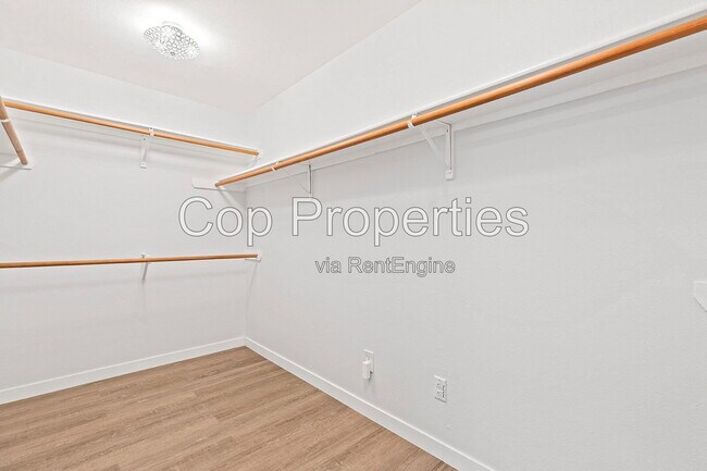 Building Photo - 9927 Abe Lincoln Rd