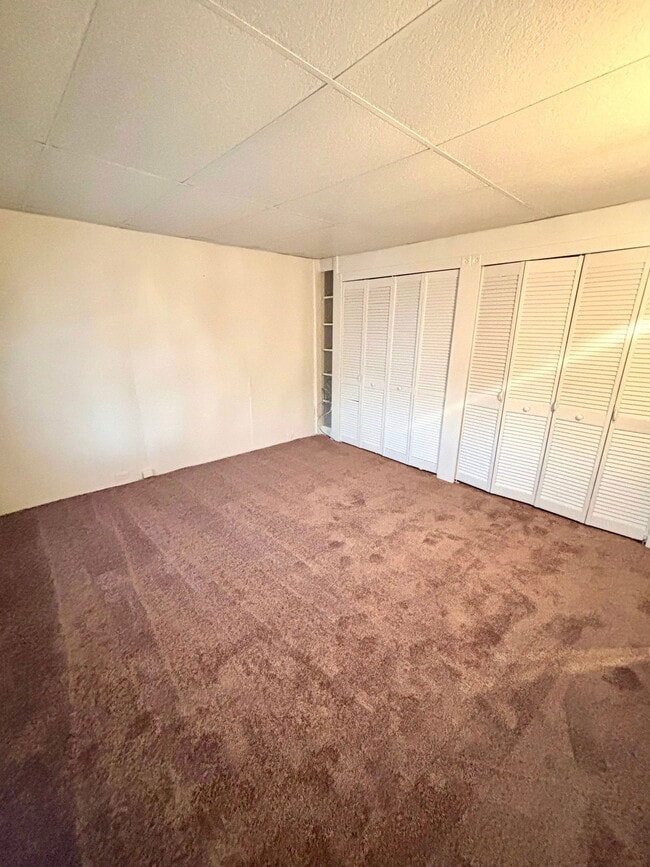 Building Photo - 715 6th St