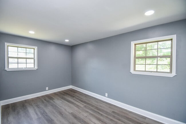 Building Photo - 1512 Waverly Way