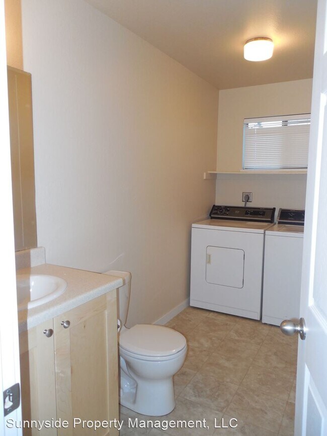 Building Photo - 3 br, 1.5 bath House - 5588 Pennsylvania Ave.