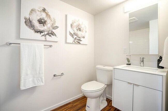 Building Photo - Thomas Street Lofts - 1 bedroom
