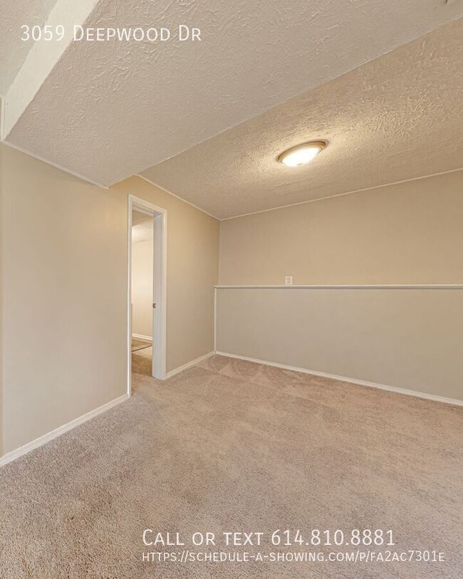 Building Photo - 3059 Deepwood Dr