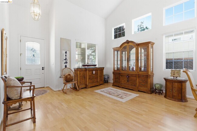 Building Photo - 257 Golf Links St