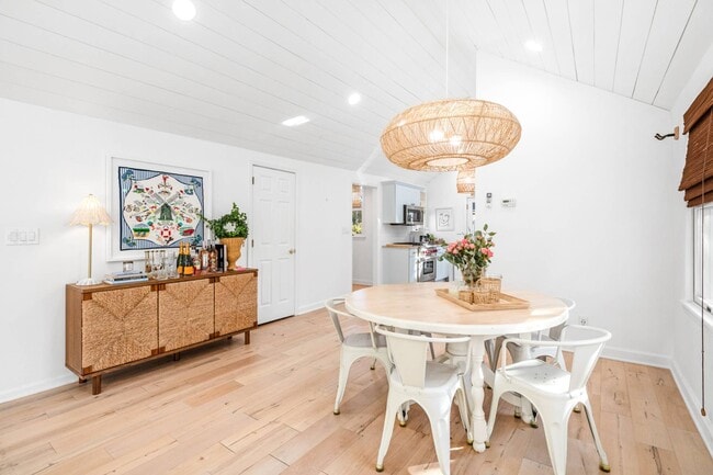 Building Photo - 144 Powell Ave