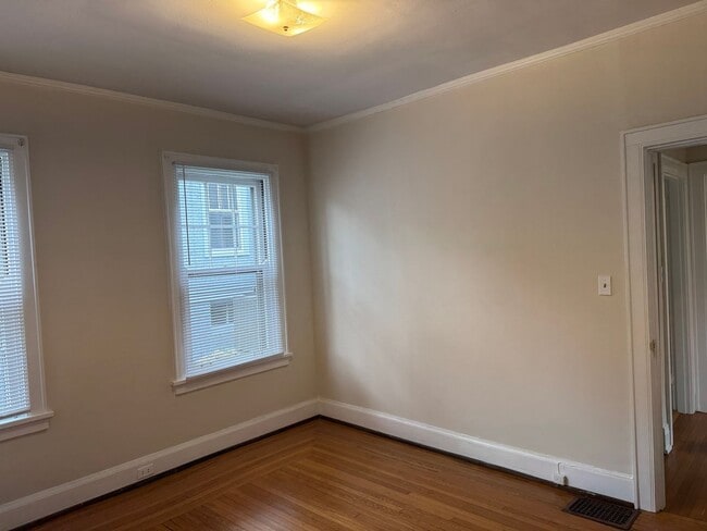 Building Photo - 3590 Outlook Ave