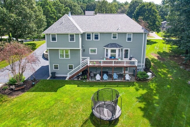 Building Photo - 4 Nashoba Dr