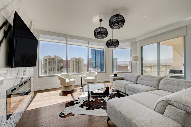 Building Photo - 222 Karen Ave