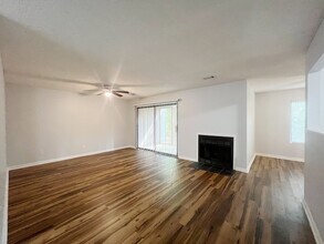 Building Photo - 2 bedroom / 2 bath ~ Goose Creek, SC
