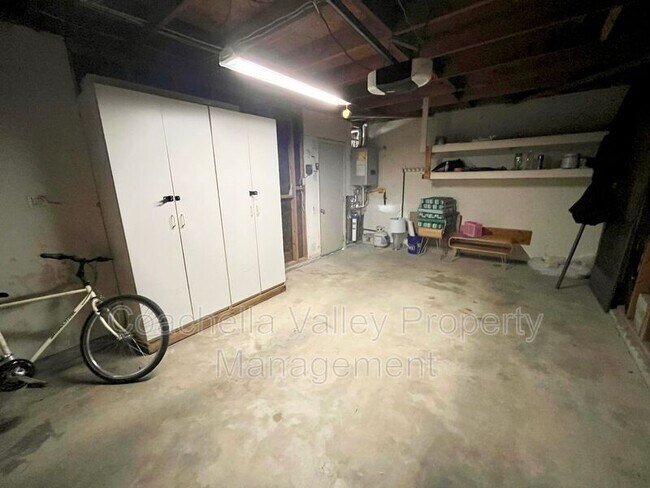 Building Photo - 1310 Campeon Cir