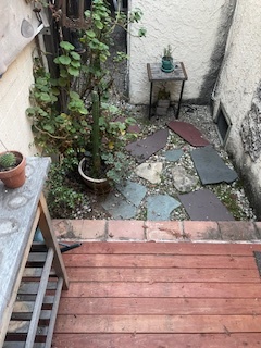 private outside mini yard - 6107 Saturn St