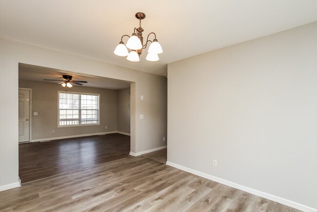 Building Photo - 2606 Foxfire Dr