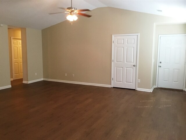 Building Photo - 116 Spring Lakes Dr