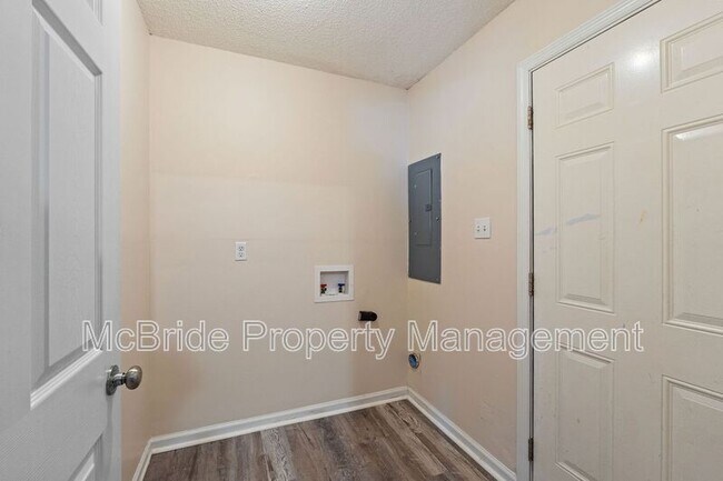 Building Photo - 3506 Gardenbrook Dr